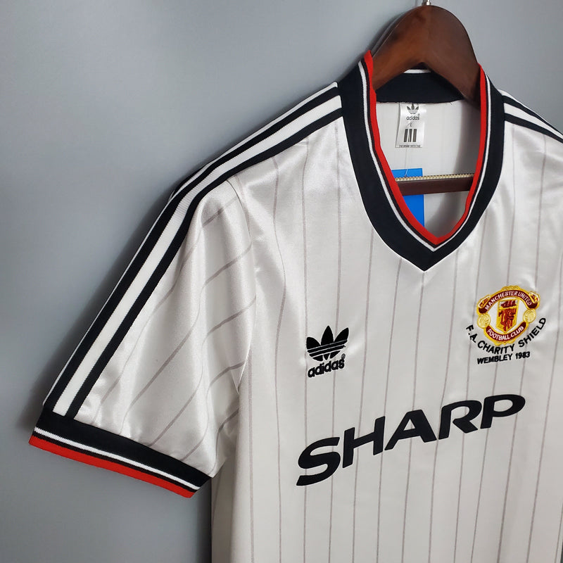 MANCHESTER UNITED II 1983 MASCULINO (RETRÔ) 