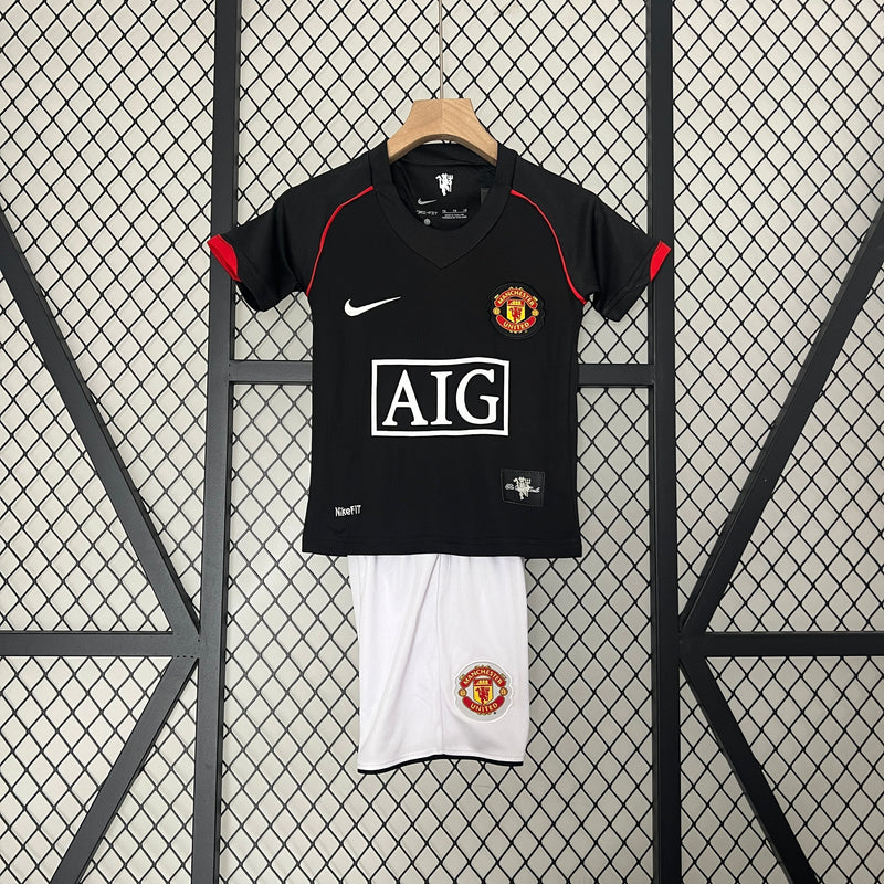 MANCHESTER UNITED PRETO 07/08 KIT INFANTIL (RETRO)