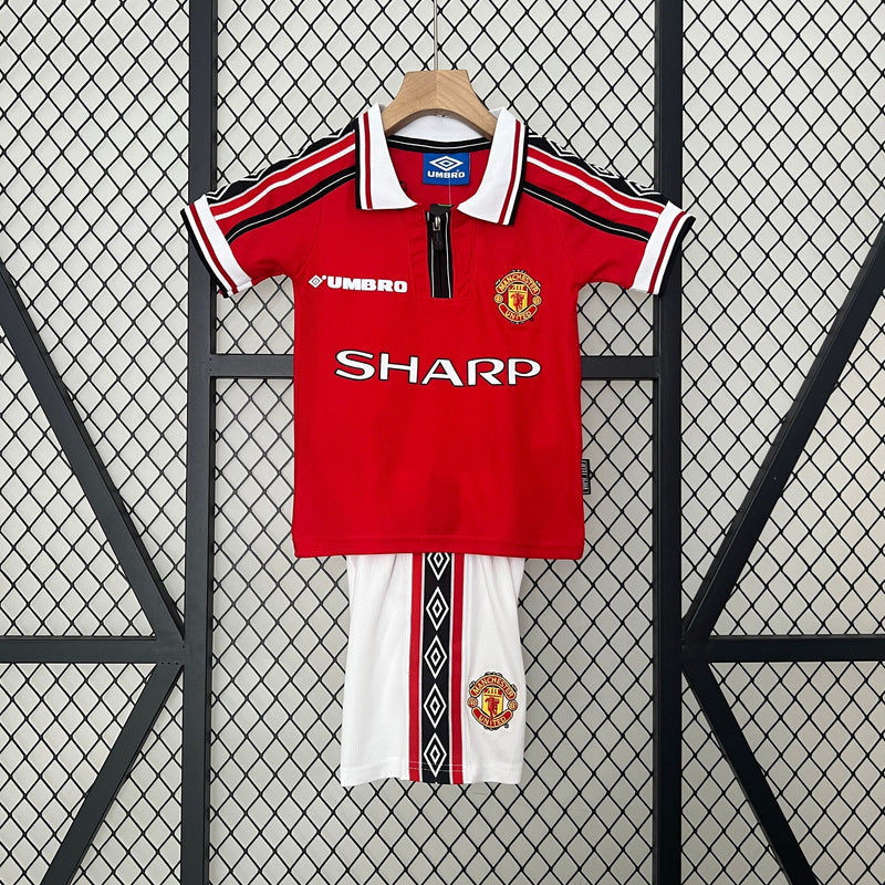 MANCHESTER UNITED I 98/99 KIT INFANTIL (RETRÔ)