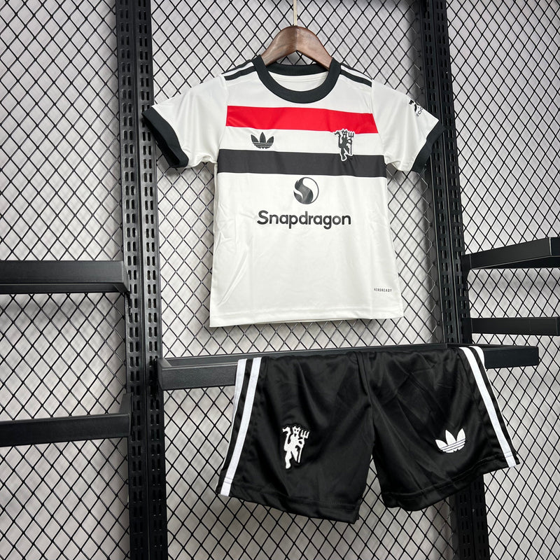 MANCHESTER UNITED III 24/25 CONJUNTO INFANTIL